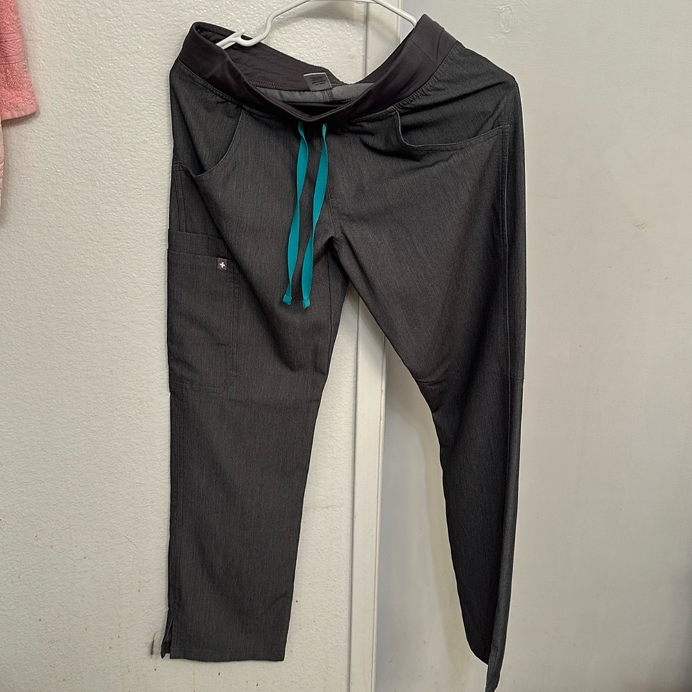 Figs Cade Cargo Pants